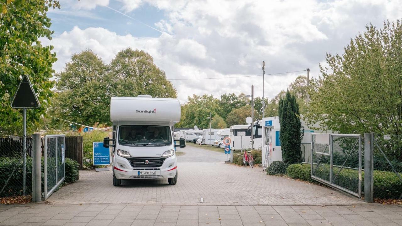 Hannover Messe Camp Extérieur photo